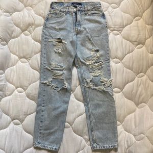 Aeropostal mom Jean